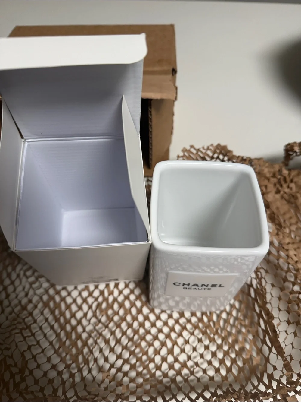 CHANEL White Ceramic Vanity Holder with Branded Plaque